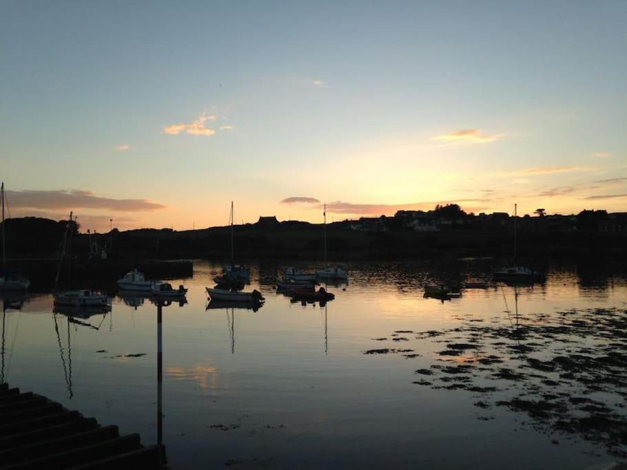 3 Bedroom Townhouse Right On The Harbour *