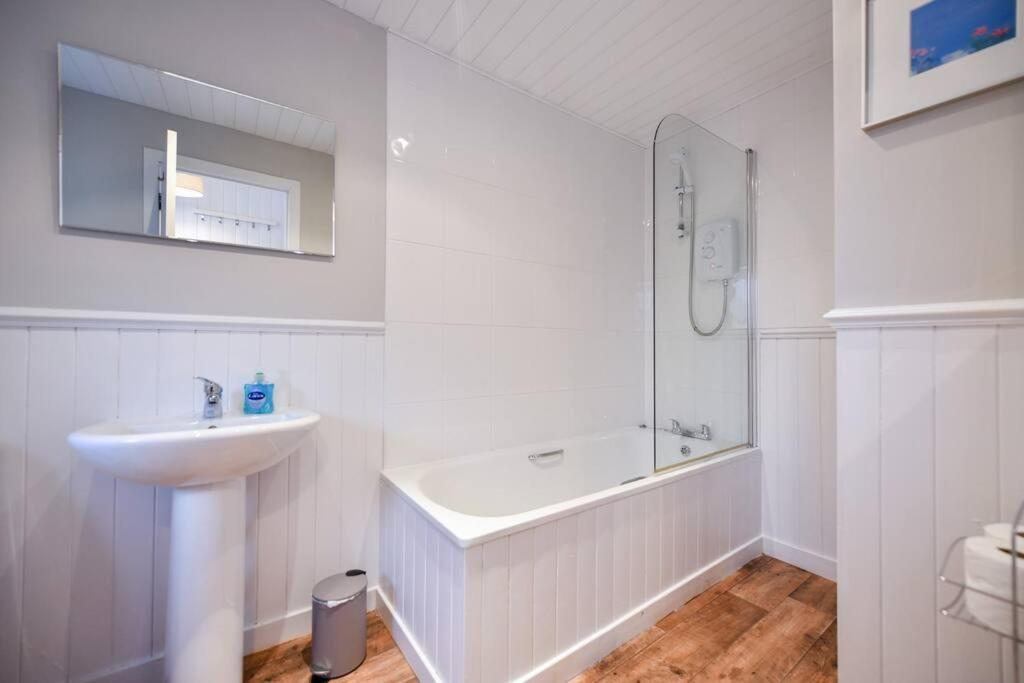 Holiday home 3 Bedroom Townhouse Right On The Harbour