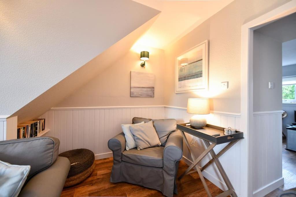 3 Bedroom Townhouse Right On The Harbour * Isle of Whithorn
