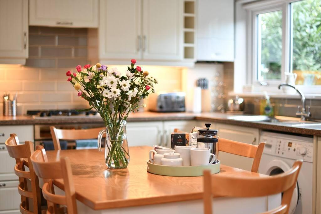 3 Bedroom Townhouse Right On The Harbour *